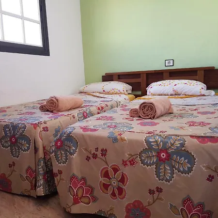 Playa Ingles Patronato 1f. Hostel
